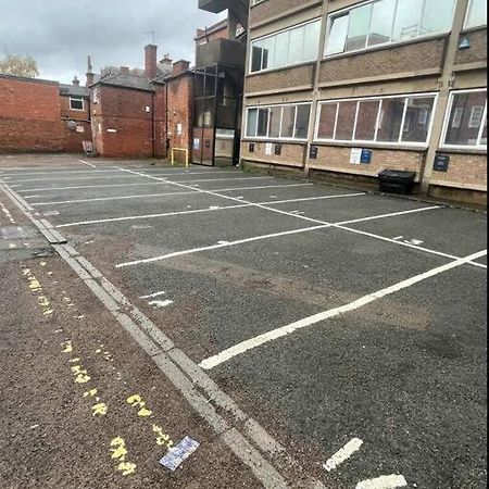 Leicester Spacious Flat With Free Parking Bagian luar foto